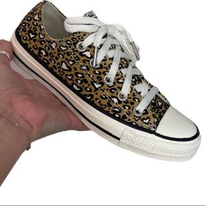 Converse Leather Leopard Print Low Top Sneakers Size 5.5